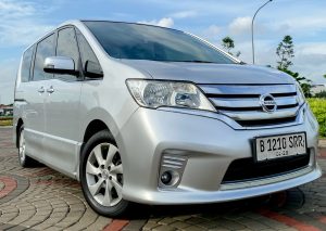 Nissan SERENA HWS MATIC 2013
