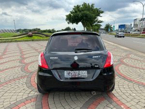 Suzuki SWIFT GL MANUAL 2012 - Gambar 4