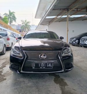 Toyota Lexus LS 460L th 2014