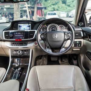 Accord 2.4 VTiL ES (SENSING) Th 2015 - Gambar 3